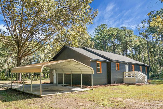 8527 Benjamin Simmons Road, Hollywood, SC 29449