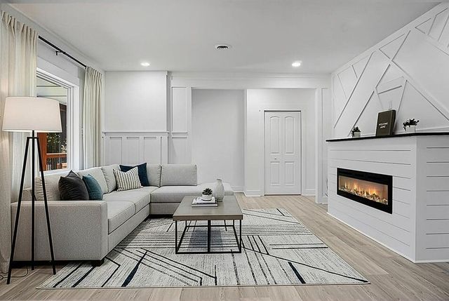 8527 Benjamin Simmons Road, Hollywood, SC 29449