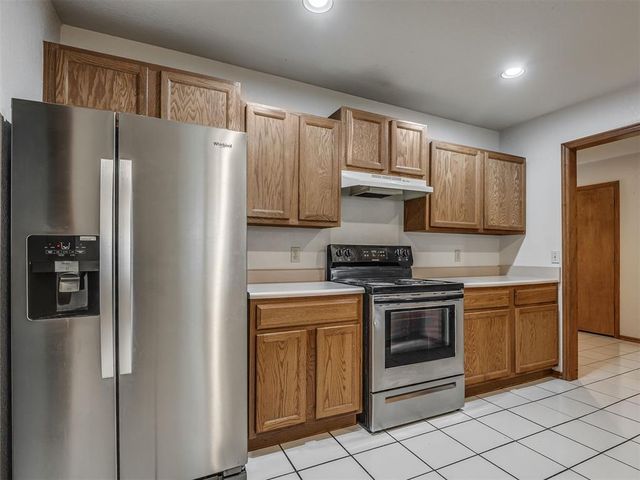 304 Eccell Court, Norman, OK 73072