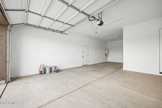 22227 W BLACKHAWK Drive, Surprise, AZ 85387