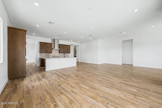 22227 W BLACKHAWK Drive, Surprise, AZ 85387