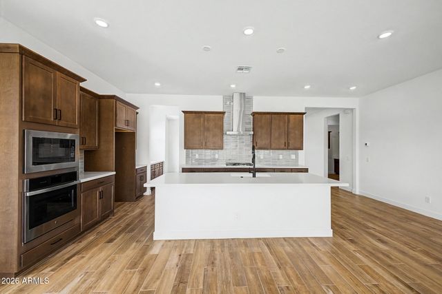 22227 W BLACKHAWK Drive, Surprise, AZ 85387