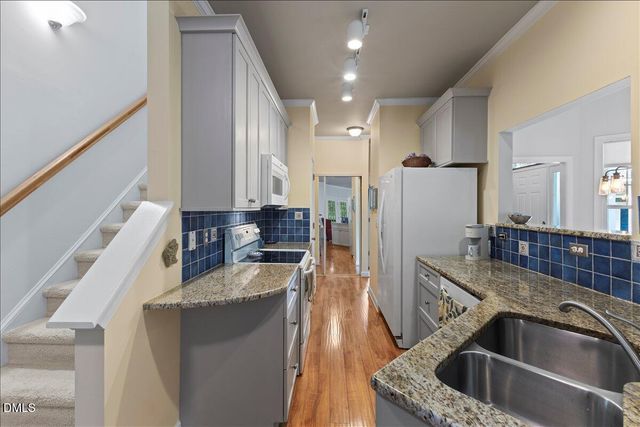 153 Summit Oaks Lane, Holly Springs, NC 27540