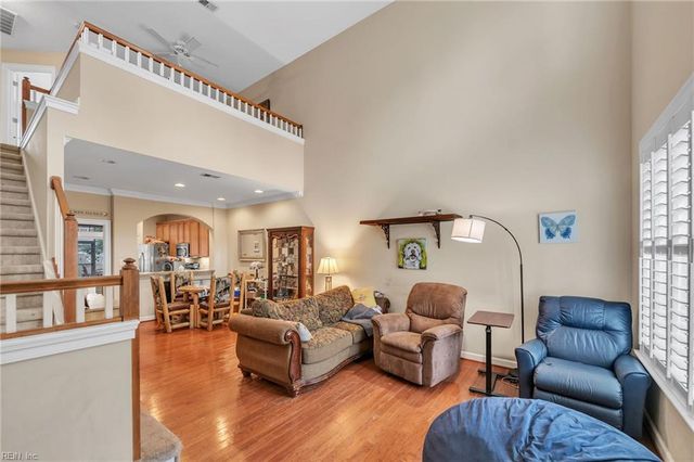 5536 Frog Pond LN, Virginia Beach, VA 23455