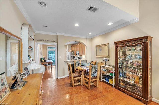 5536 Frog Pond LN, Virginia Beach, VA 23455