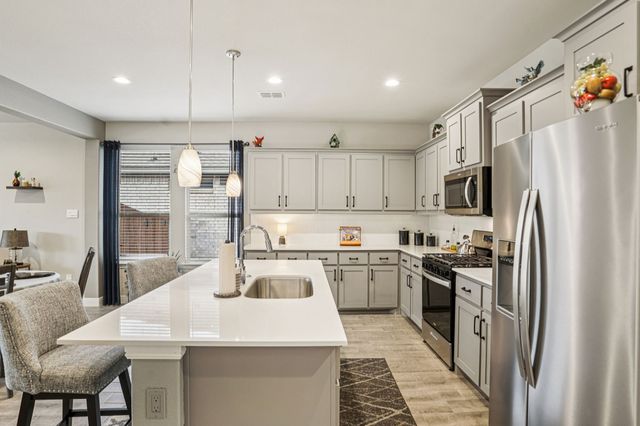 2201 Gill Star Drive, Haslet, TX 76052