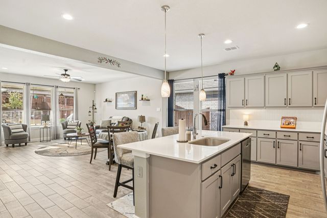 2201 Gill Star Drive, Haslet, TX 76052