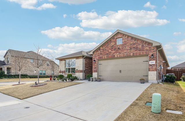 2201 Gill Star Drive, Haslet, TX 76052