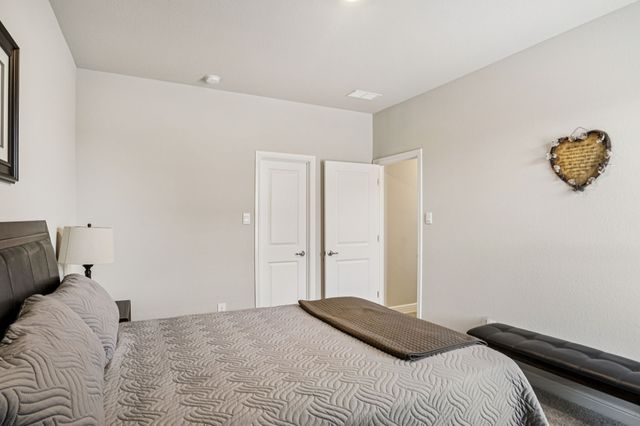 2201 Gill Star Drive, Haslet, TX 76052