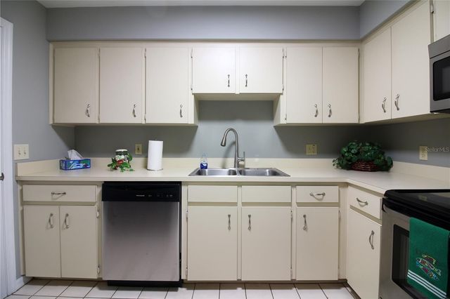 5004 FAIRFIELD DRIVE, Lakeland, FL 33811