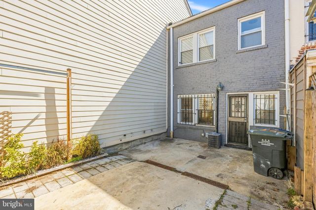 1938 CAPITOL AVE NE, Washington, DC 20002