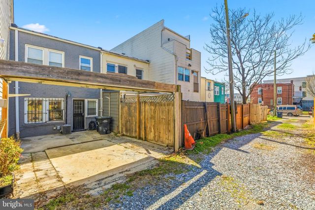 1938 CAPITOL AVE NE, Washington, DC 20002