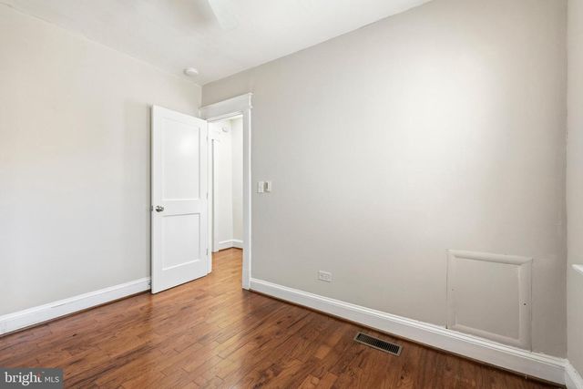 1938 CAPITOL AVE NE, Washington, DC 20002