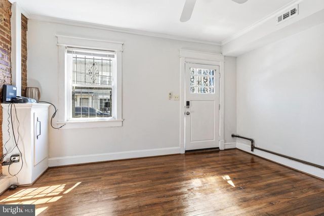 1938 CAPITOL AVE NE, Washington, DC 20002