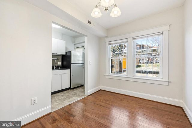 1938 CAPITOL AVE NE, Washington, DC 20002