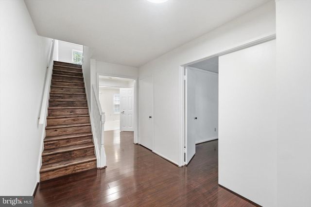 14734 YEARLING TER, Rockville, MD 20850