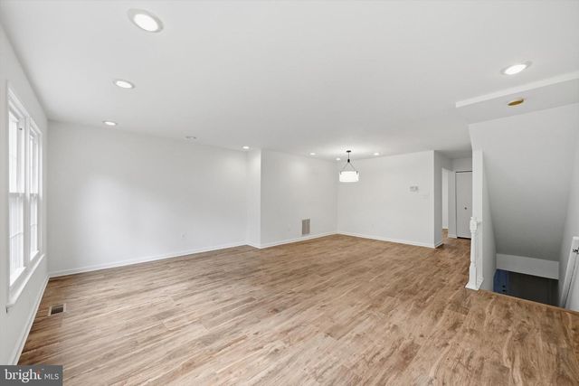 14734 YEARLING TER, Rockville, MD 20850