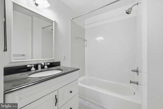 14734 YEARLING TER, Rockville, MD 20850