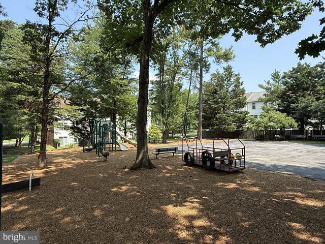 14734 YEARLING TER, Rockville, MD 20850