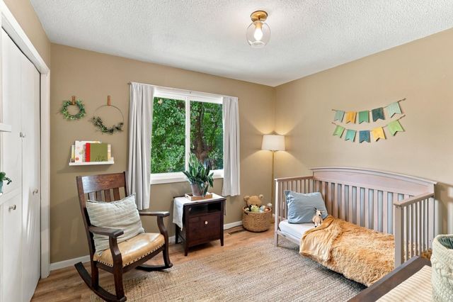 2262 Linwood Avenue E, Maplewood, MN 55119