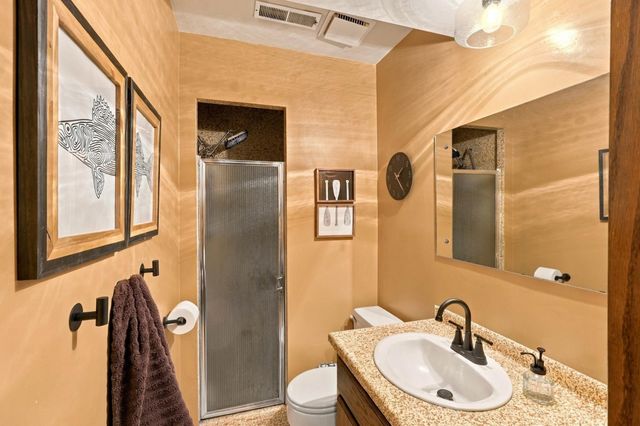 2262 Linwood Avenue E, Maplewood, MN 55119