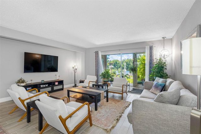 7210 N MANHATTAN AVENUE 1813, Tampa, FL 33614