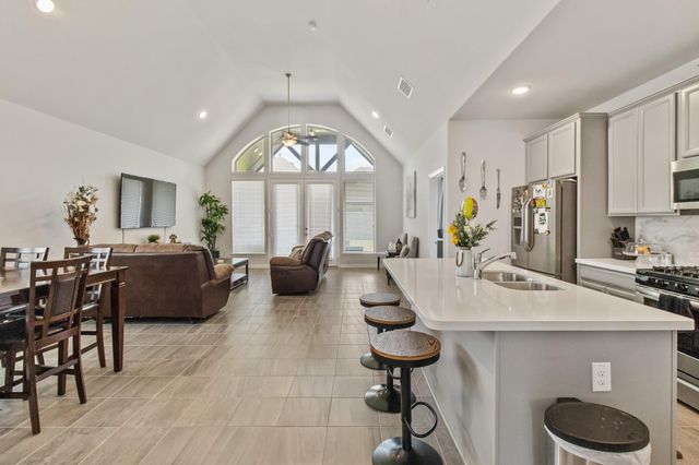 8735 Morris Woods Drive, Missouri City, TX 77459