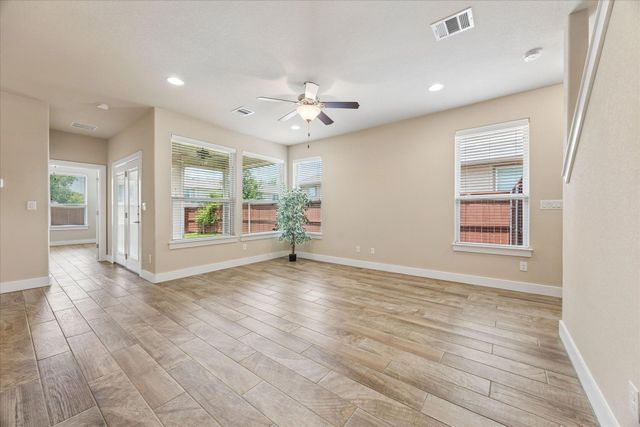 457 High Tech DR 7F, Georgetown, TX 78626