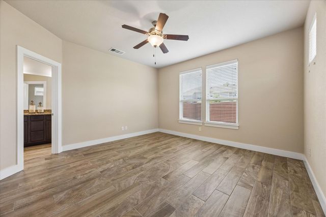 457 High Tech DR 7F, Georgetown, TX 78626