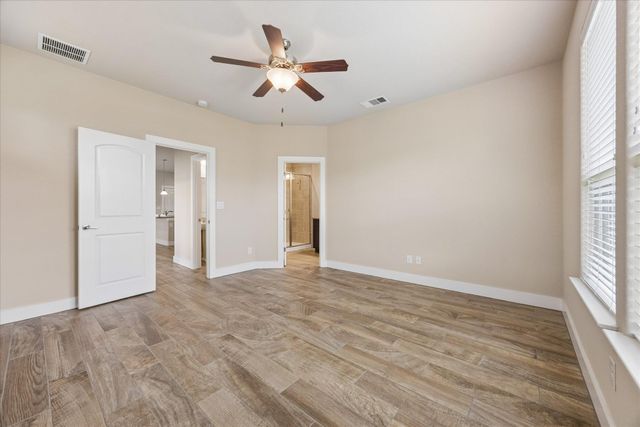 457 High Tech DR 7F, Georgetown, TX 78626