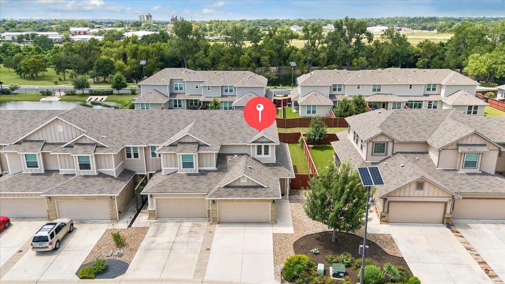 457 High Tech DR 7F, Georgetown, TX 78626