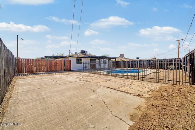 1351 N 39TH Avenue, Phoenix, AZ 85009