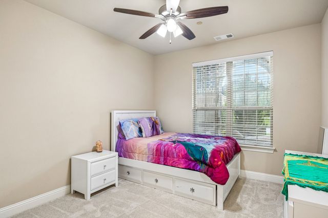 1100 Broadmoor Way, Roanoke, TX 76262