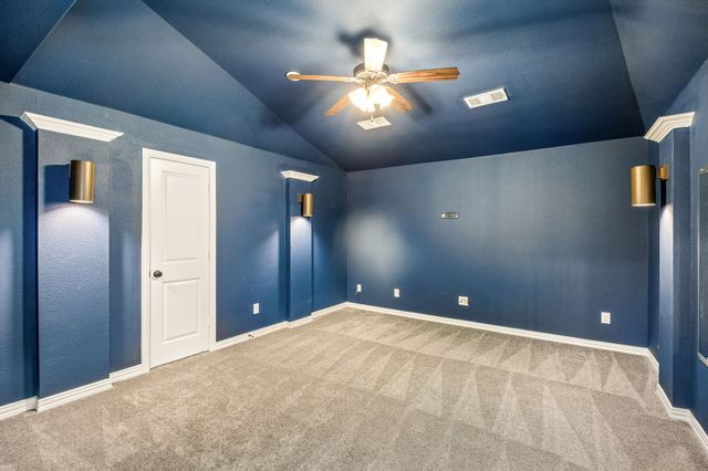 1100 Broadmoor Way, Roanoke, TX 76262