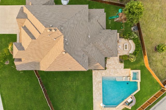 1100 Broadmoor Way, Roanoke, TX 76262