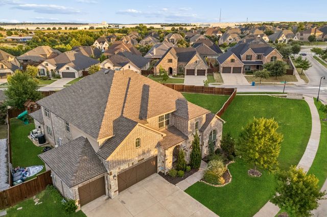 1100 Broadmoor Way, Roanoke, TX 76262