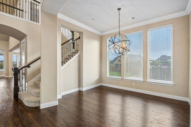 1100 Broadmoor Way, Roanoke, TX 76262