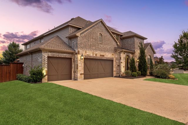1100 Broadmoor Way, Roanoke, TX 76262