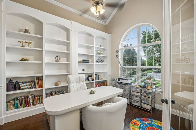 1100 Broadmoor Way, Roanoke, TX 76262