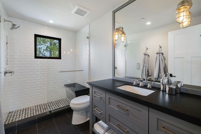 377 James McIver, Truckee, CA 96161