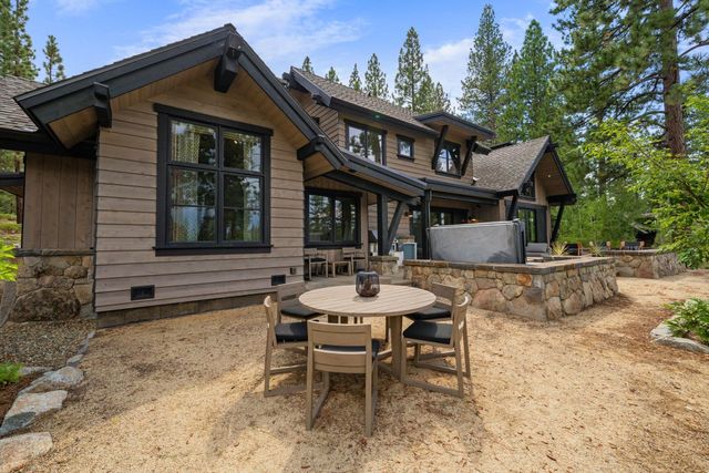 377 James McIver, Truckee, CA 96161