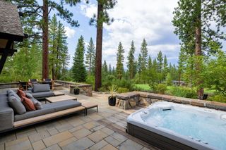 377 James McIver, Truckee, CA 96161