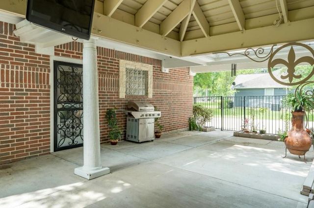 11955 Silver Leaf Court, Conroe, TX 77385