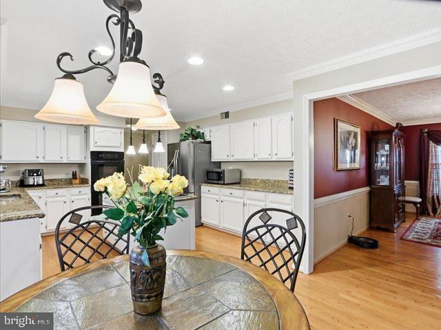 213 BRISTOL DOWNS DR, Gaithersburg, MD 20877