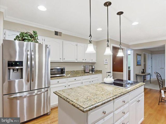 213 BRISTOL DOWNS DR, Gaithersburg, MD 20877