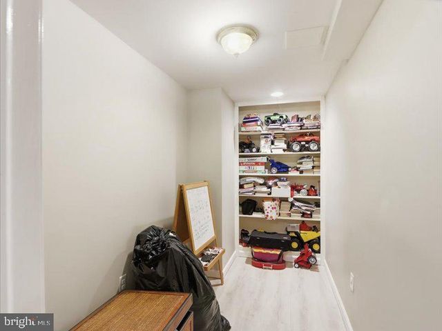 213 BRISTOL DOWNS DR, Gaithersburg, MD 20877