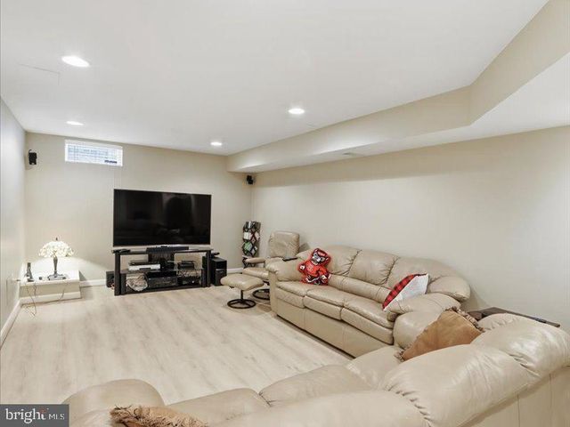 213 BRISTOL DOWNS DR, Gaithersburg, MD 20877