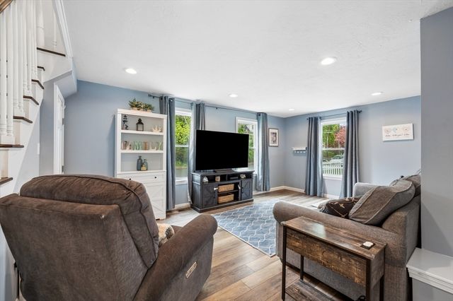 23 Belmont St, Abington, MA 02351