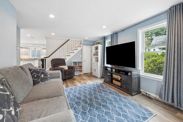 23 Belmont St, Abington, MA 02351