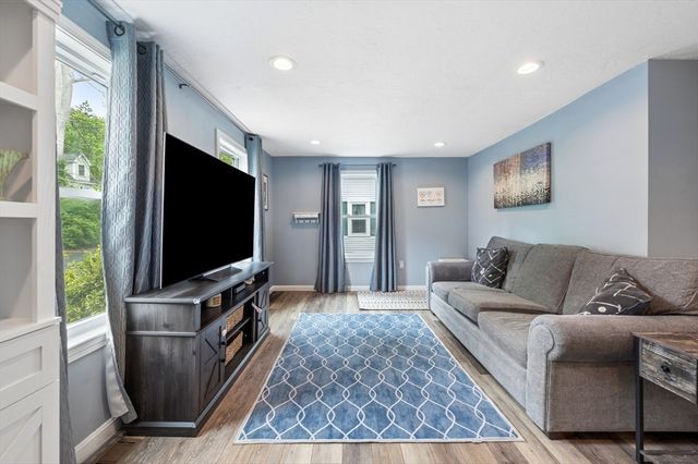 23 Belmont St, Abington, MA 02351